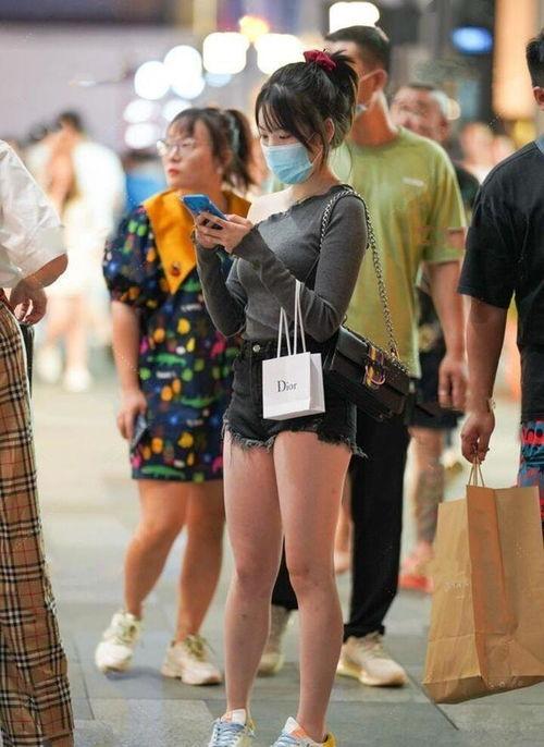 娱乐吃瓜君打底裤,揭秘打底裤界的时尚潮流与趣味故事