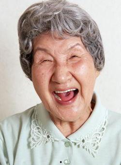 娱乐吃瓜酱老人头像是谁,揭秘“娱乐吃瓜酱老人”头像背后的神秘人物