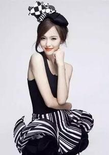 苏薇娱乐圈吃瓜系统小说,娱乐圈吃瓜系统，从幕后小透明到顶级流量女王